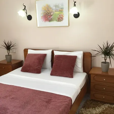 Triantafyllou Hotel