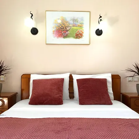 Hotel Triantafyllou *