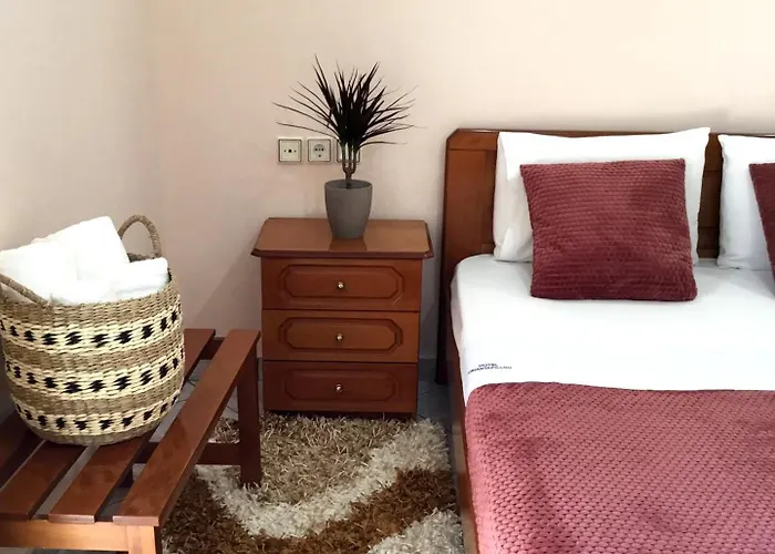 Triantafyllou Hotel *